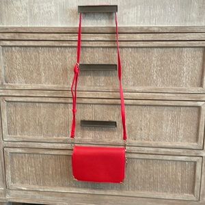 Cute red crossbody!